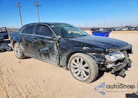 2018 Chrysler 300 Touring из США, поврежденный, VIN 2C3CCAAG1JH276002